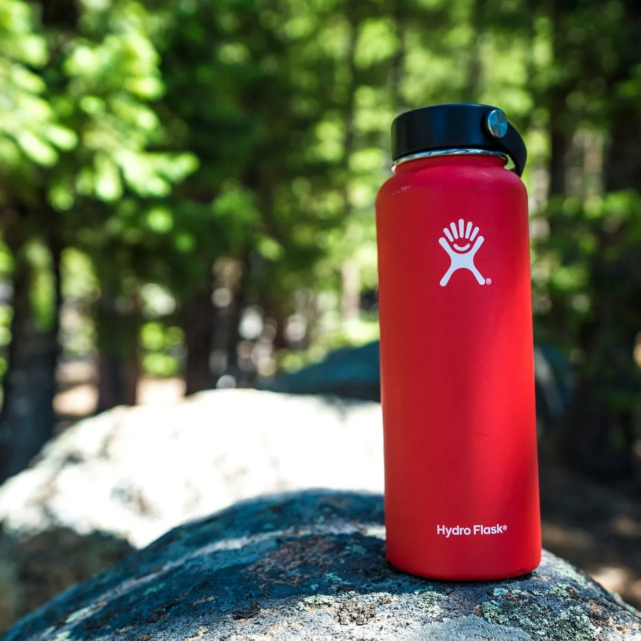 Best Water Bottles and Hydration Packs for Texas Summer Hikes
