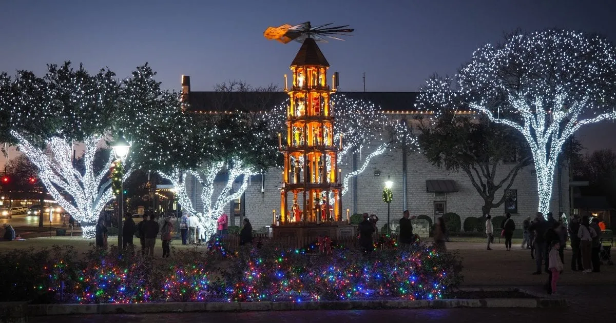 Christmas in Fredericksburg: A Weekend Guide